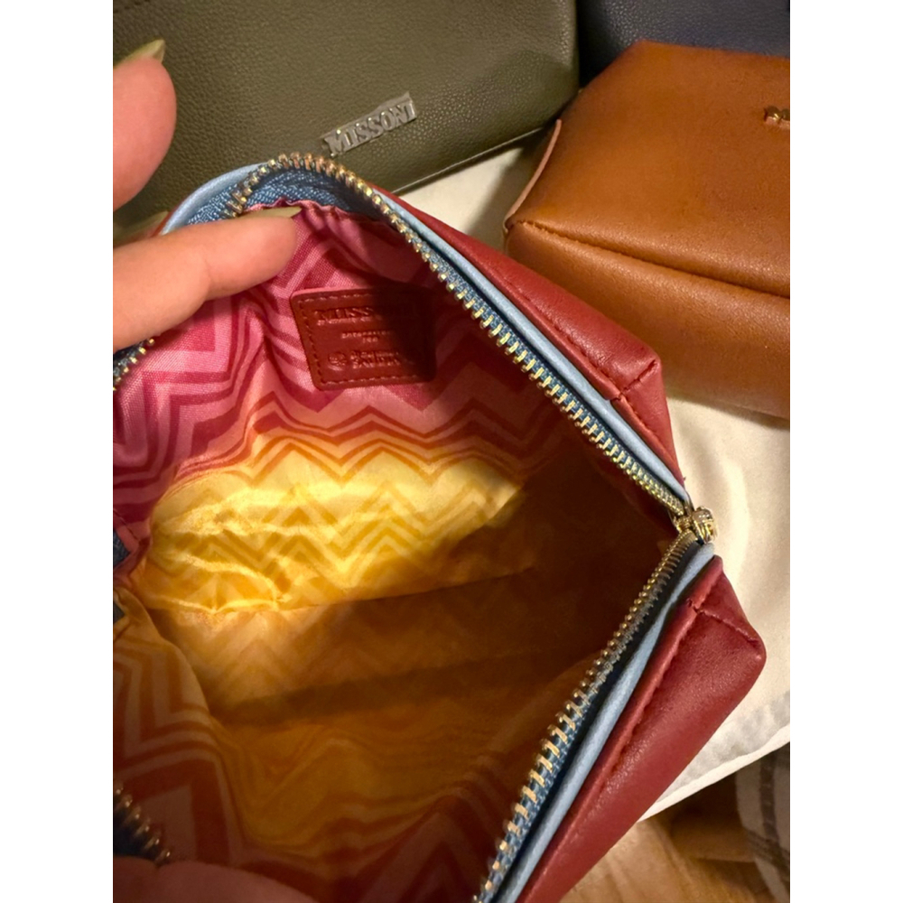 NWOT Missoni Zip Pouch Clutch, interior Multicolored Chevron Pattern , Burgundy - Picture 3 of 5